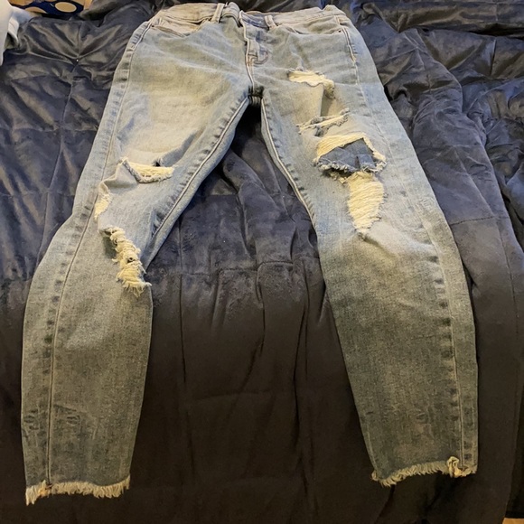 BDG Ripped Jeans - Picture 2 of 5